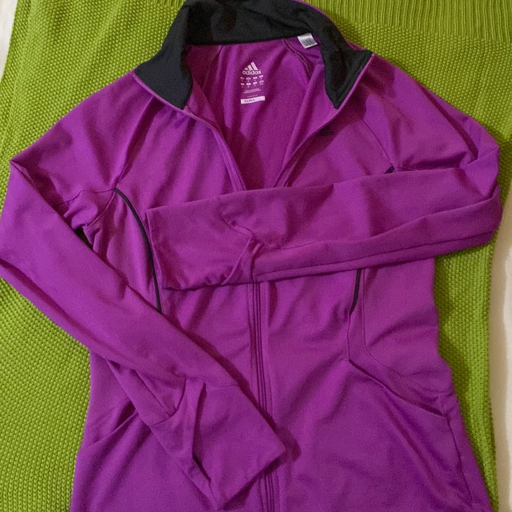 Super cute purple fitted zip up jacket